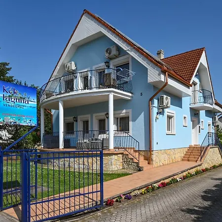 Konukevi Kek Laguna Vendeghaz